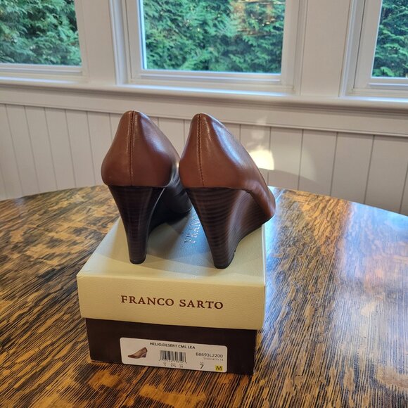 Like New Franco Sarto Wedge Heels. Tan Nude/Caramel. 7. Immaculate. Original box - Picture 12 of 15